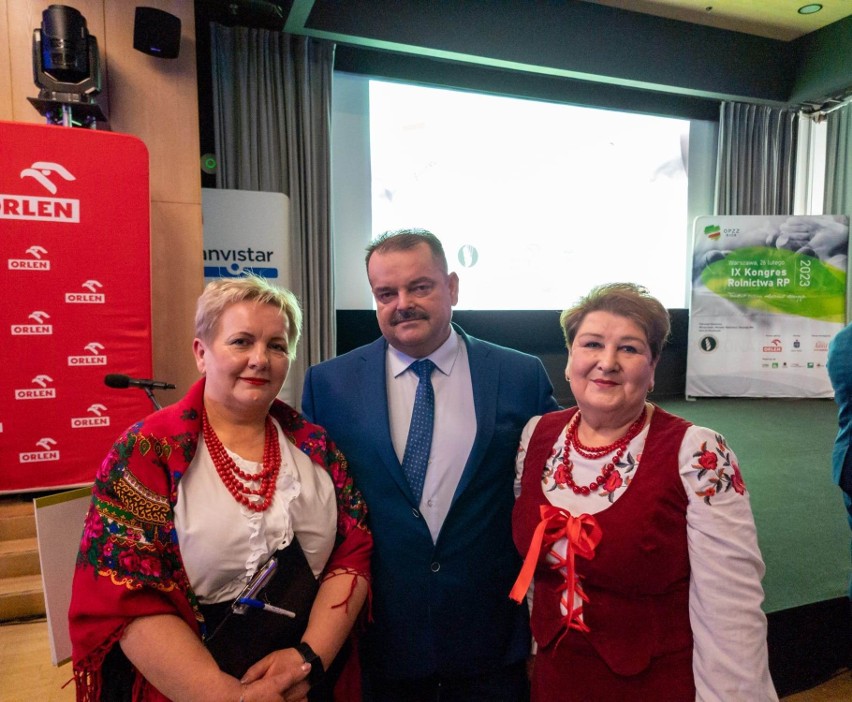 Zespół Pieśni i Tańca Ziemi Konopnickiej otrzymał gromkie brawa za występ podczas IX Kongresu Rolnictwa RP w Warszawie