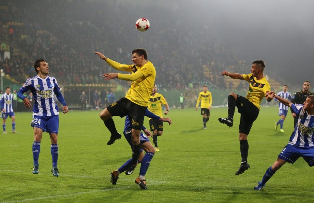 Derby RUCH CHORZÓW – GKS KATOWICE już dziś, w sobotę 12 maja. W pierwszoligowych derbach Śląska Ruch Chorzów zagra z GKS-em Katowice. Kibice Ruchu zapowiadają, że mogą przerwać mecz. Gdzie oglądać spotkanie Ruch – GKS? Transmisja na żywo TV, ONLINE, STREAMING RUCH CHORZÓW – GKS KATOWICE – sprawdź gdzie obejrzeć 12 maja.