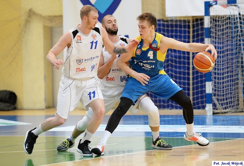 II liga koszykarzy: Żak Koszalin - AZS UMK Toruń 106:99 [ZDJĘCIA]