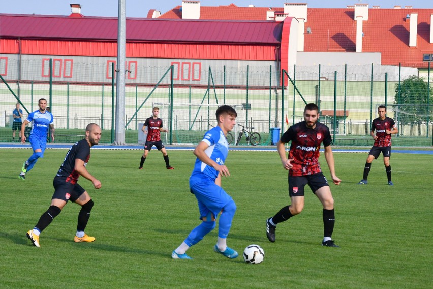 GKS Zio-Max Nowiny pokonał Górala Górno 4:1.