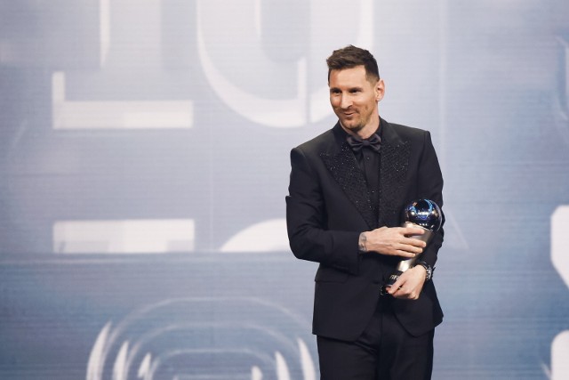 Lionel Messi odebrał w Paryżu w poniedziałek, 27 lutego, nagrodę dla najlepszego piłkarza roku FIFA The Best