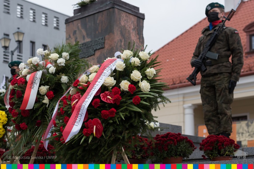 Wojewoda podlaski i marszałek województwa wspólnie uczcili rocznicę Święta Niepodległości (zdjęcia)