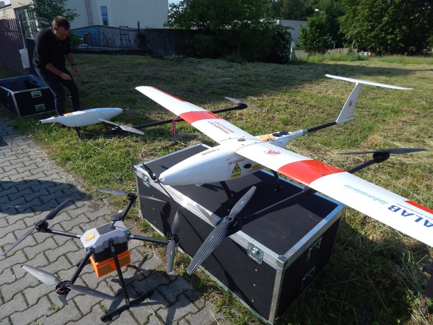 Jak podkreślają w jastrzębskim szpitalu, transport dronem to...