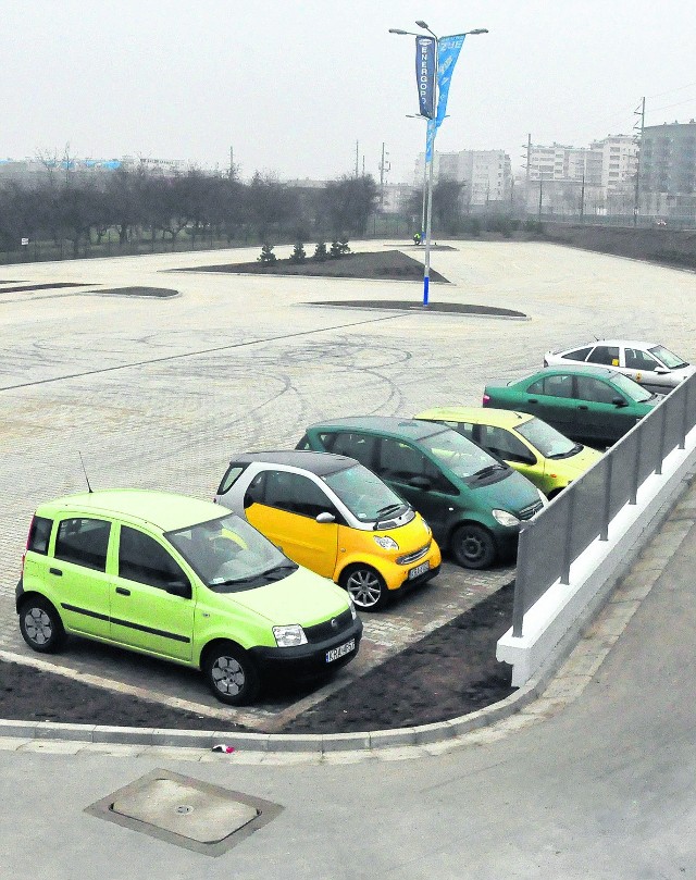 Parking przy pętli na Ruczaju 