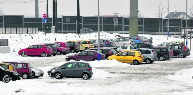 Parking przy pętli tramwajowej na Ruczaju