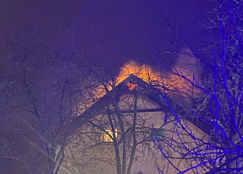 Do pożaru budynku mieszkalnego przy ul. Sadowej w Wieliczce...