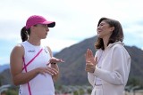 Piękne Iga Świątek i gwiazda Hollywood Zendaya na turnieju Indian Wells. Kim jest Zendaya? - ZDJĘCIA, WIDEO