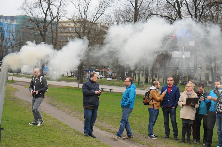 Kraków. Dron zbadał skład dymu z paleniska [WIDEO]