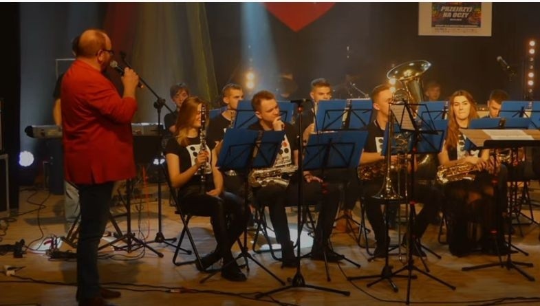 Koncert Finałowy Wielkiej Orkiestry Świątecznej Pomocy w Domu Kultury we Włoszczowie (TRANSMISJA) Trwa liczenie (ZDJĘCIA)