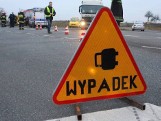 Poważny wypadek na drodze z Gdańska do Żukowa! W miejscowości Lniska (pow. kartuski) zderzyły się ze sobą 3 auta. Są ranni! 27.04.2023 r.