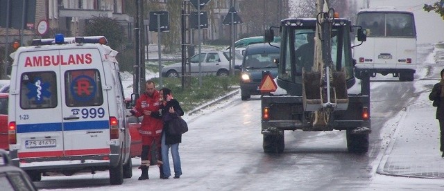 Pogotowie ratunkowe miało od rana ręce pełne roboty. W Barlinku doszło do kilku wypadków.