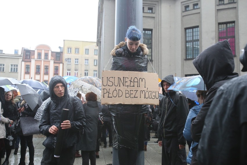 Czarny protest w Katowicach