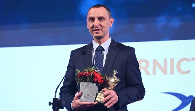 Statuetkę Lidera Regionu 2022 odebrał prezes zarządu Grupy Azoty Siarkopol, dr inż. Łukasz Komendera.