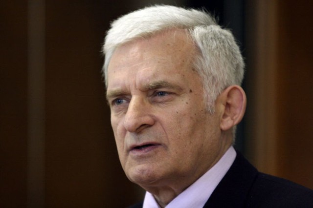 Gościem kongresu miał być Jerzy Buzek.