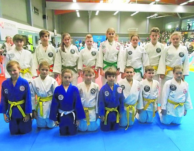 W  Greifswaldzie  młodzi zawodnicy z Towarzystwa Sportowego Judo Gryf  Słupsk   zdobyli 9 medali w silnie obsadzonym turnieju Hanse-Cup.