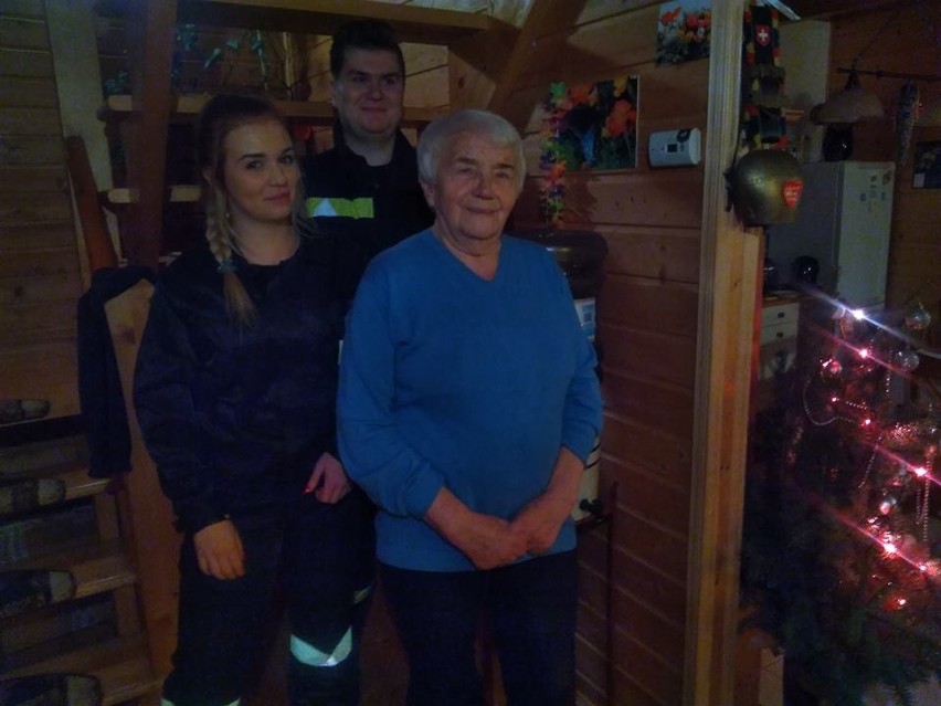 Strażacy z Bolechowic zaczęli montować czujniki czadu w domach mieszkańców