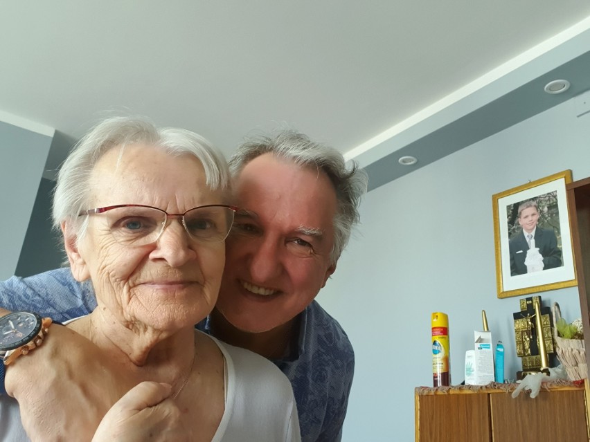 Andrzej Kubacki z mamą