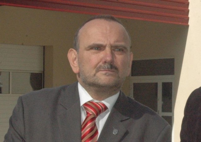 Mirosław Strzęciwilk ma mieszkanie komunalne, ale osiąga dochód z wynajmu lokali
