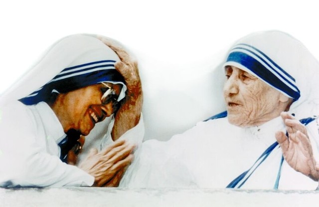 Krótko przed śmiercią Matka Teresa przekazała kierowanie zgromadzeniemsiostrze Nirmali.