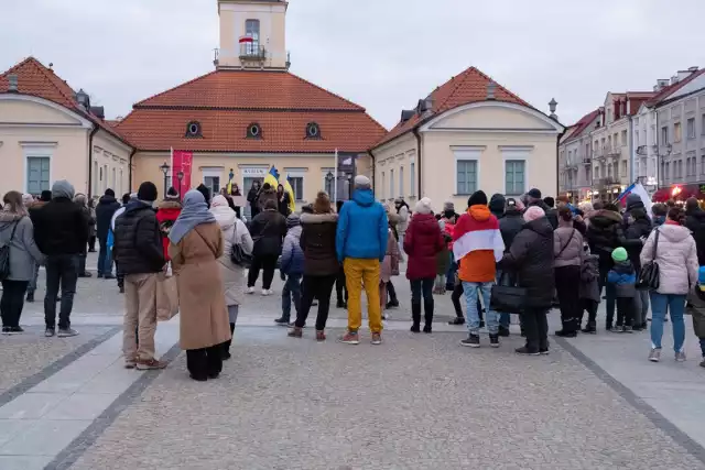 Manifestacja solidarności z Ukraińcami na Rynku Kościuszki w Białymstoku (05.03.2022)