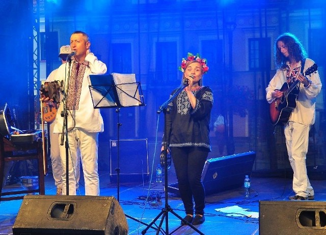 Gwiazdą głównego koncertu festiwalowego był Rusychi, zespół z Ukrainy, prezentujący folklor znad Morza Czarnego.