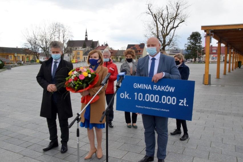 Duże wsparcie finansowe na inwestycje w gminie Raków (ZDJĘCIA, WIDEO)