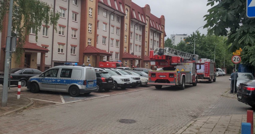 Trzy zastępy zostały wezwane do pożaru na ul. Ślusarskiej w...