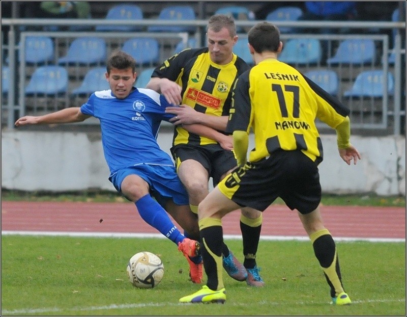 Piłka nożna > III liga: Bałtyk Koszalin - Leśnik Manowo 2:2 (1:0) [zdjęcia]