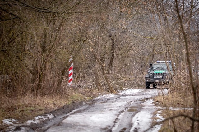 W pobliżu granicy z Białorusią znaleziono zwłoki mężczyzny