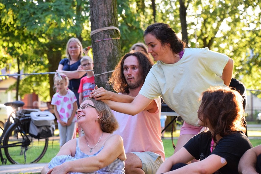 XII Międzynarodowy Festiwal Teatralny Wertep ściągnął do Orli tłumy widzów. Były Małe przyjemności, Płonące laski, Mehehe, Cie Alsand