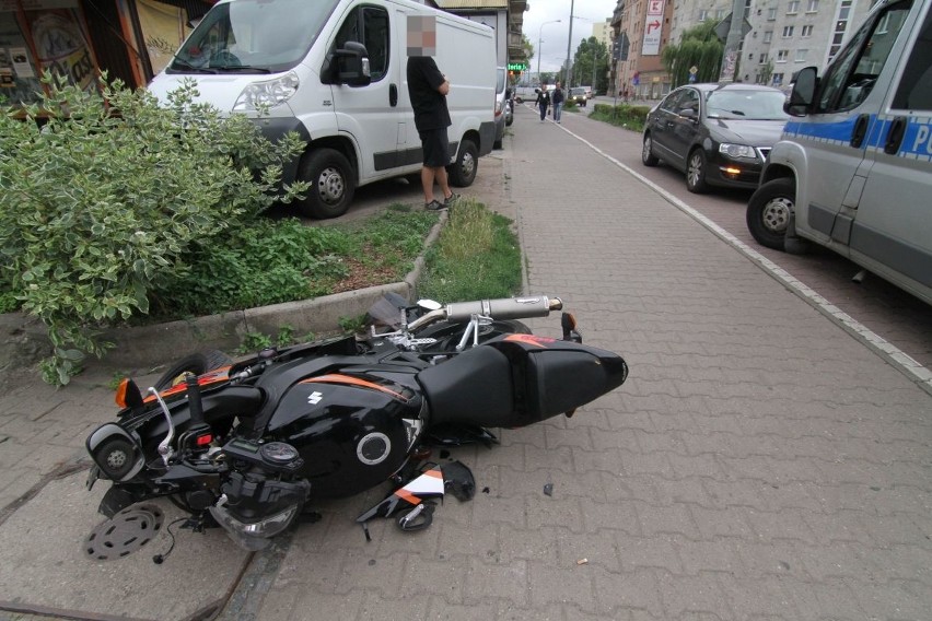 Wypadek na Hubskiej. Motocyklista w szpitalu