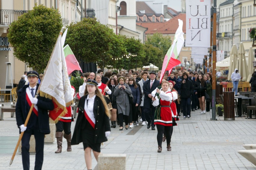 100-lecie III LO im. Unii Lubelskiej w Lublinie. Zobacz zdjęcia z uroczystości