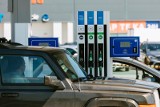Początek sierpnia może przynieść obniżki cen na stacjach paliw