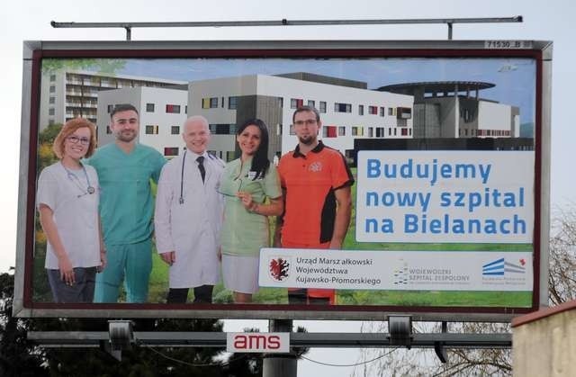 bilbord reklamujący rozbudowę szpitala na bielanachbilbord reklamujący rozbudowę szpitala na bielanach