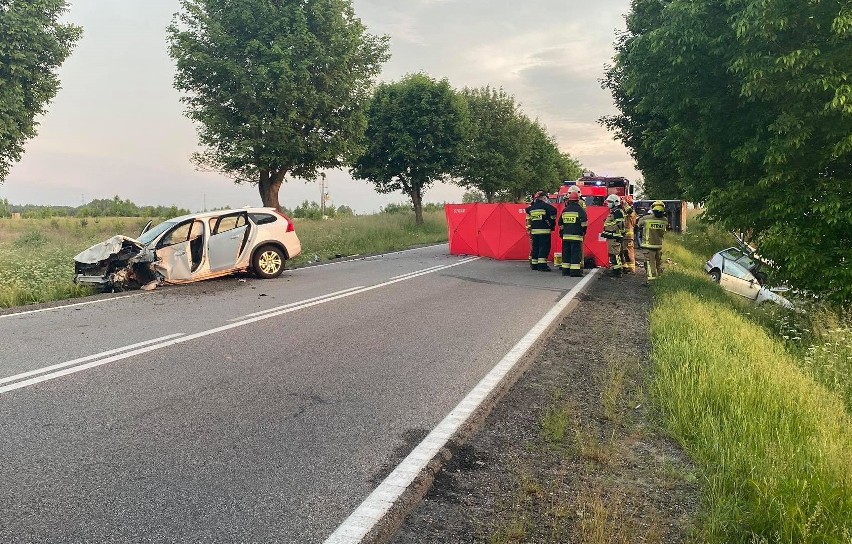 Tragiczny wypadek w Borczu [21.06.2020] Trzy osoby nie żyją, w tym 16-latka. Siedem osób rannych 