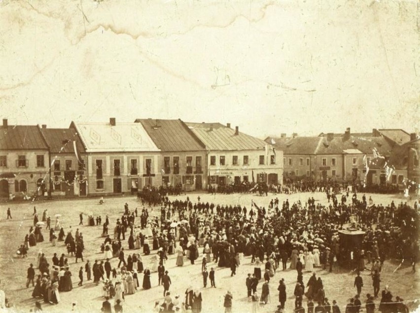 Zdjęcie Rynku z początku wieku