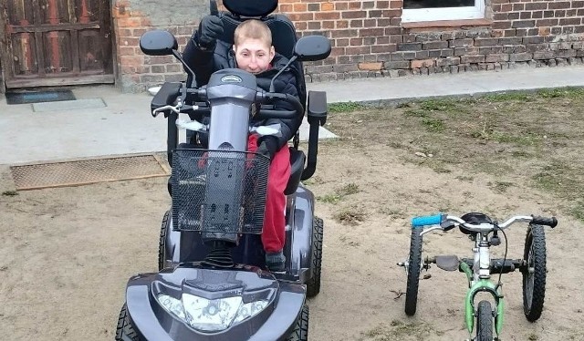 Igor Grebin z Łubiany marzył o skuterze inwalidzkim. Dzięki pomocy wielu osób udało się je zrealizować.