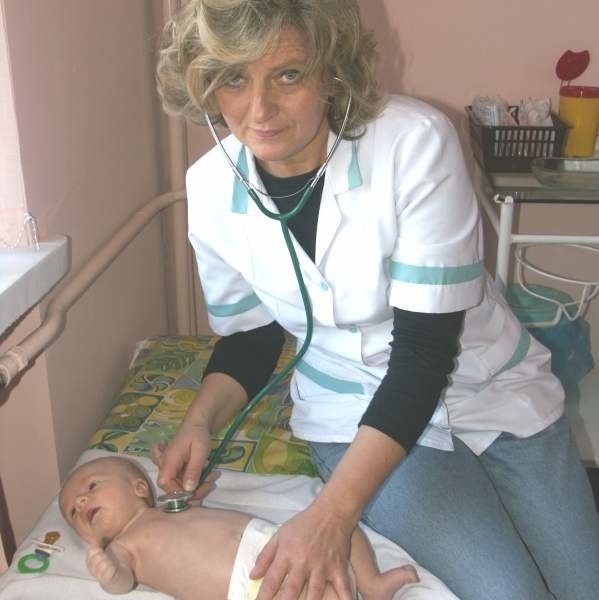 - Poradnia dziecięca radzi sobie całkiem nieźle - zapewnia lekarz Anna Kopijek.