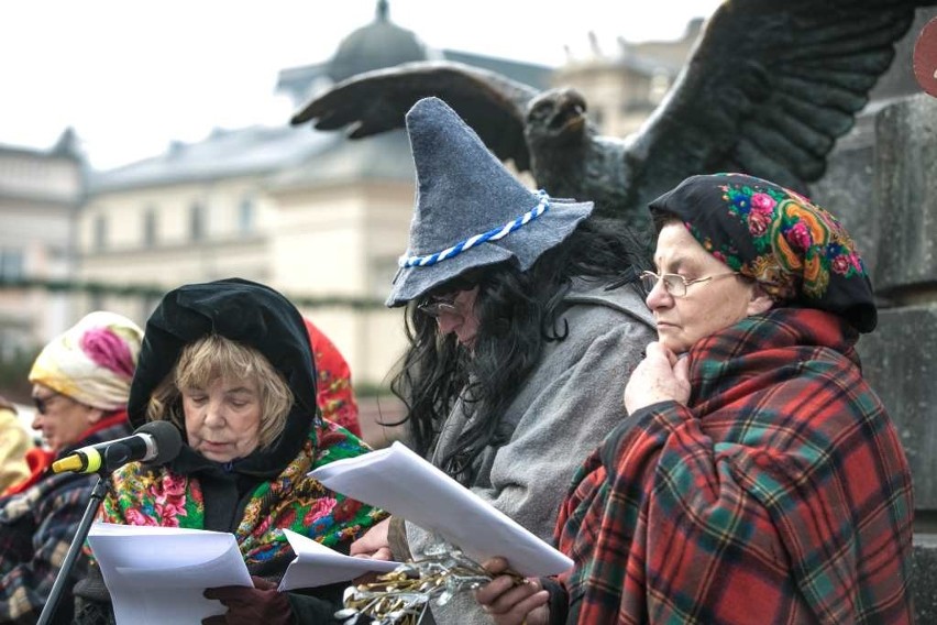 "Dziady Polskie" na Rynku Głównym [ZDJĘCIA, WIDEO]