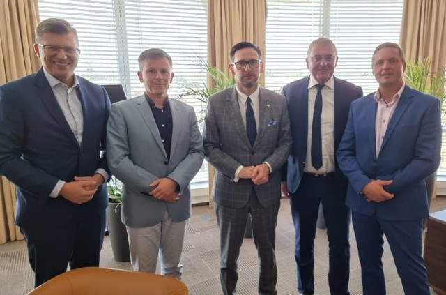 Delegacja Resovii wraz z wiceministrem Sprawiedliwości Marcinem Warchołem gościła u prezesa PKN Orlen Daniela Obajtka.