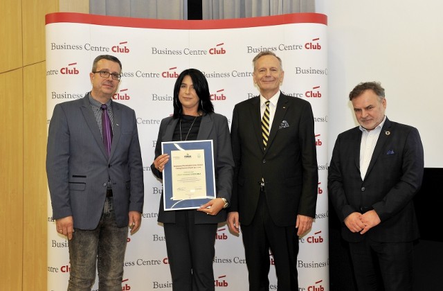 Renata Gruszczyńska, prezes  RPZiUK w Kielcach odebrała nagrodę Business Centre Club „Firma Dobrze Widziana” 2023.
