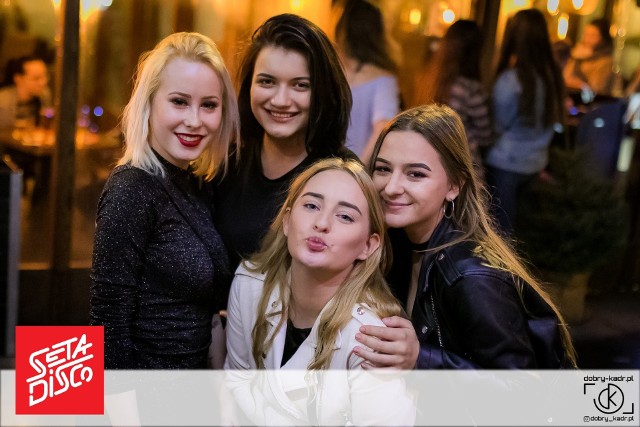 W weekend zajrzeliśmy do pubu Seta Disco, żeby zobaczyć jak bawią się bydgoszczanie. Mamy dla was fotorelację z dwóch imprez w samym centrum miasta. Zobaczcie zdjęcia z niesamowitej imprezy!