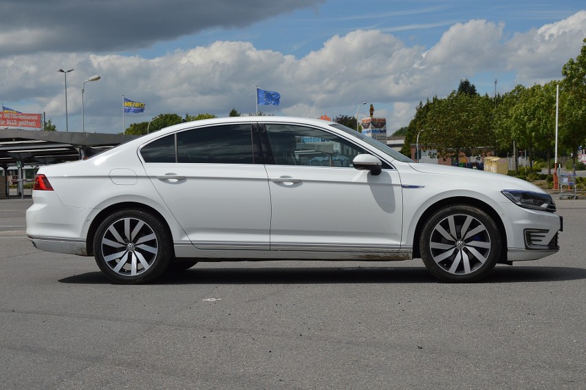 Volkswagen Passat GTE...