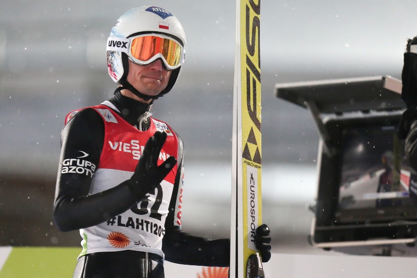 Kamil Stoch wygrał konkurs skoków w Oberstdorfie. Zobacz...