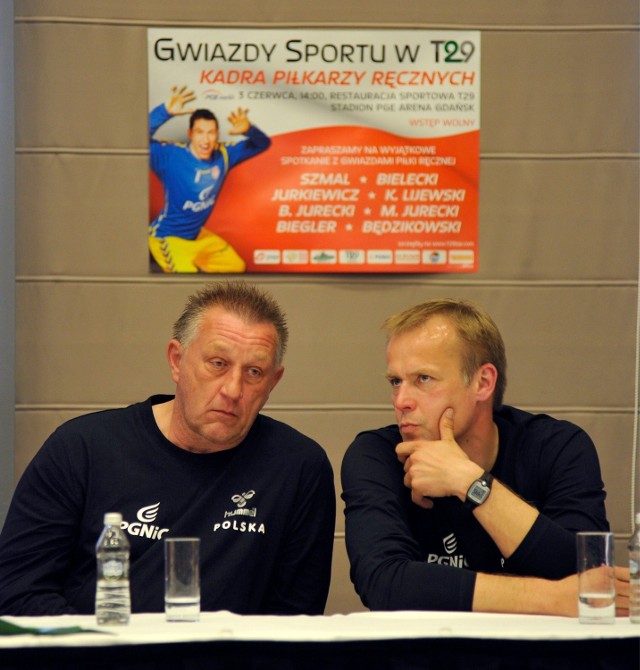Michael Biegler (z lewej) i jego asystent Jacek Będzikowski