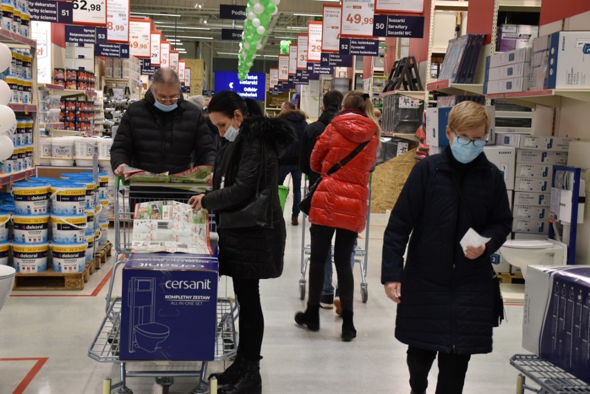 Otwarcie Leroy Merlin w Andrychowie. Ludzie rzucili się na...