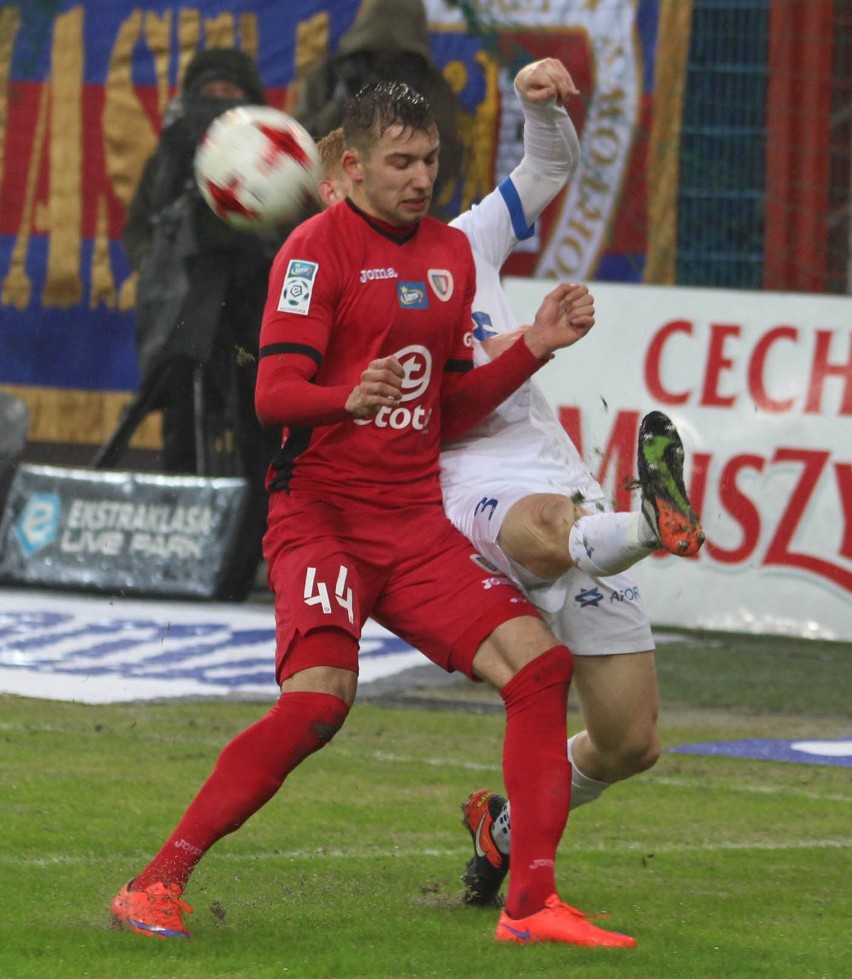 Piast Gliwice przegrał z Lechem Poznań 0:3