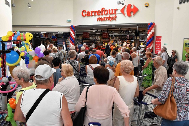 3 sierpnia otwarto w Inowrocławiu drugi market sieci Carrefour. Promocje ściągnęły tłumy klientów