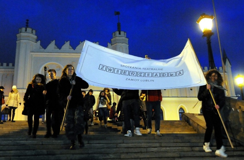 Młodzież z Zamoya promuje nową edycję festiwalu "Zwierciadła" (ZDJĘCIA) 