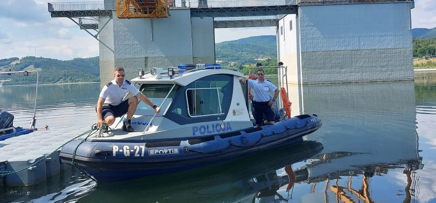 Policyjni wodniacy z Wadowic i Krakowa rozpoczęli służbę na...